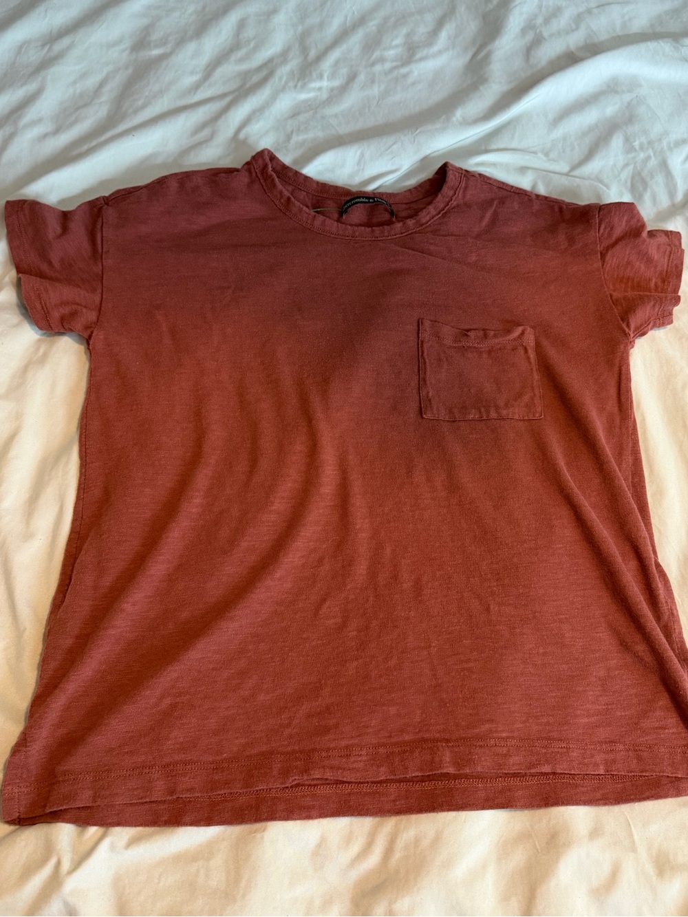 Abercrombie & Fitch short-sleeve pocket t-shirt
